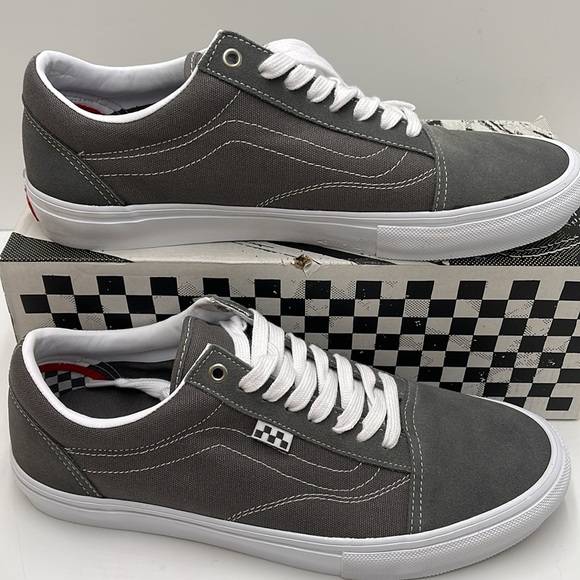 Vans Men’s Skate Old Skool 
Pewter/True White
VN0A5FCB195 Sneakers - Picture 2 of 16